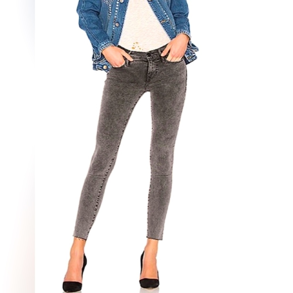 NWT FRAME Denim Le Skinny de Jeanne in Barrington black acid wash